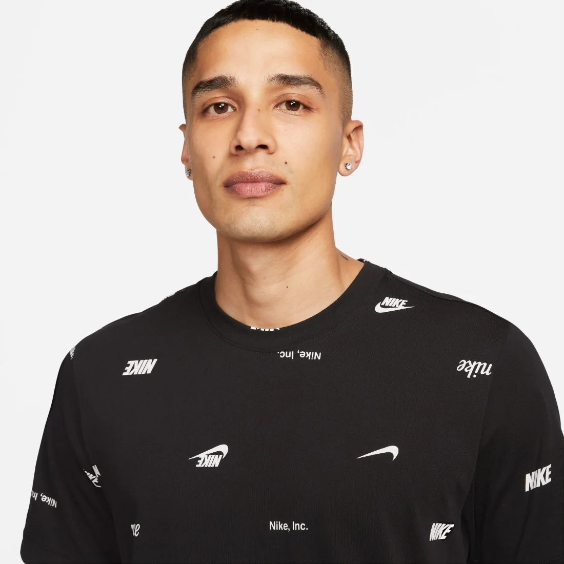 M Nsw Tee Club Aop - Image 4