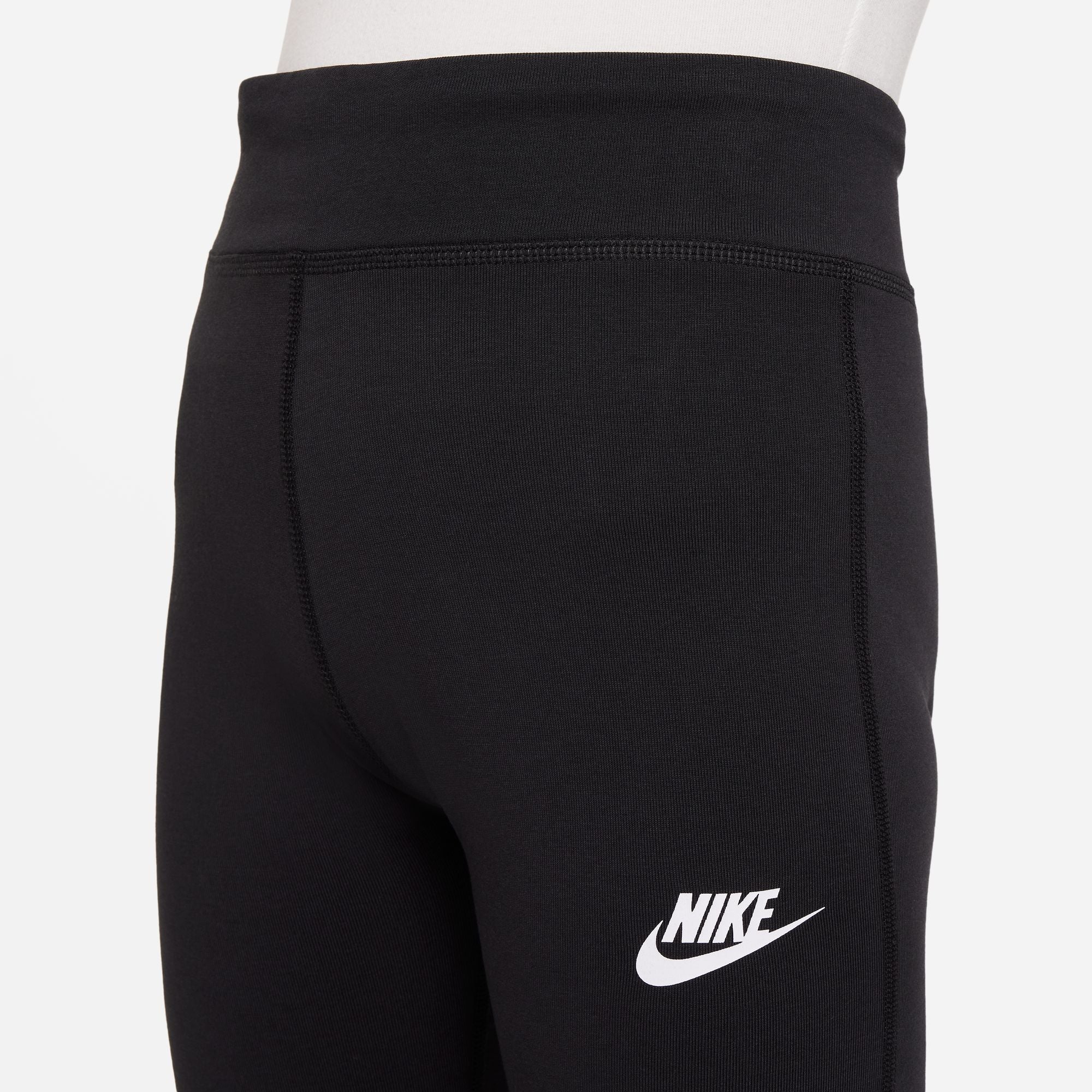 Sportswear Favourites Flared Leggings - Image 3
