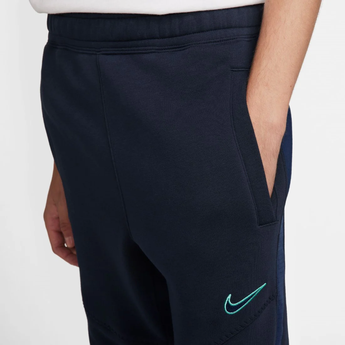 Sportswear Fleece Jogger - Image 4