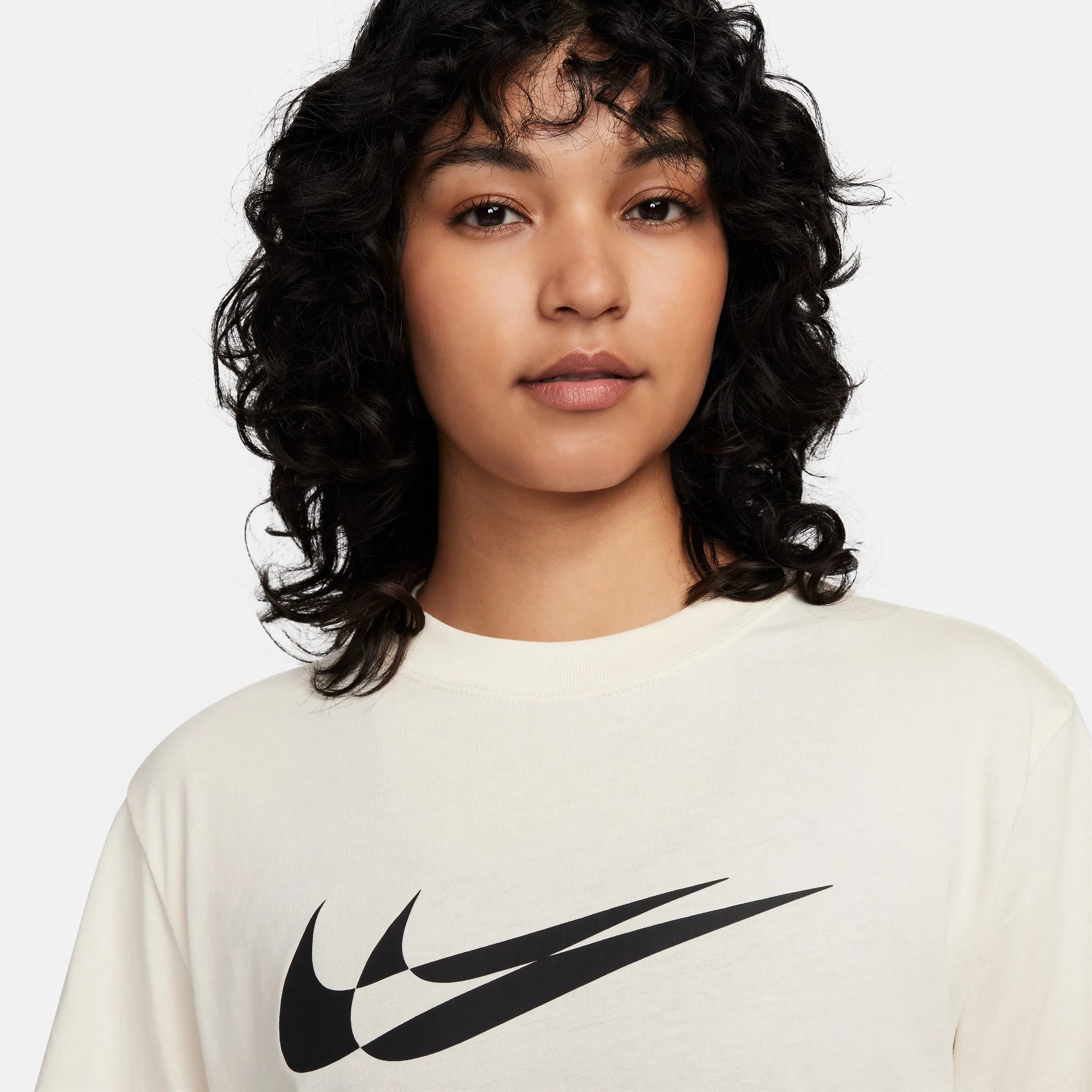 Sportswear T-shirt - Image 6
