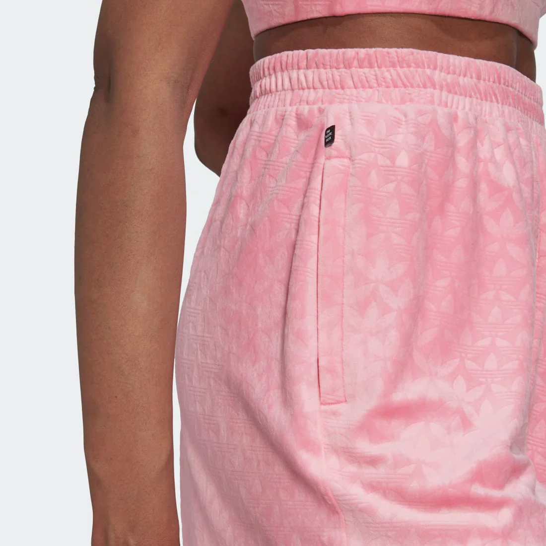 Velvet Shorts - Image 5