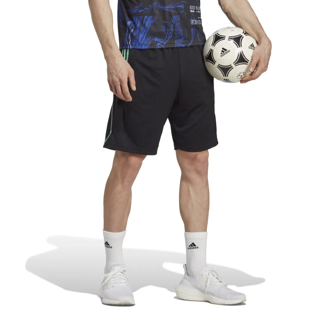 Tiro Shorts
