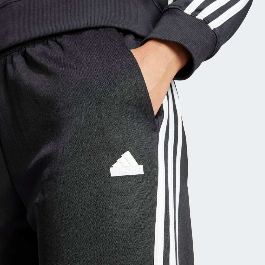 Iconic Wrapping 3-Stripes Snap Trackpant - Image 3