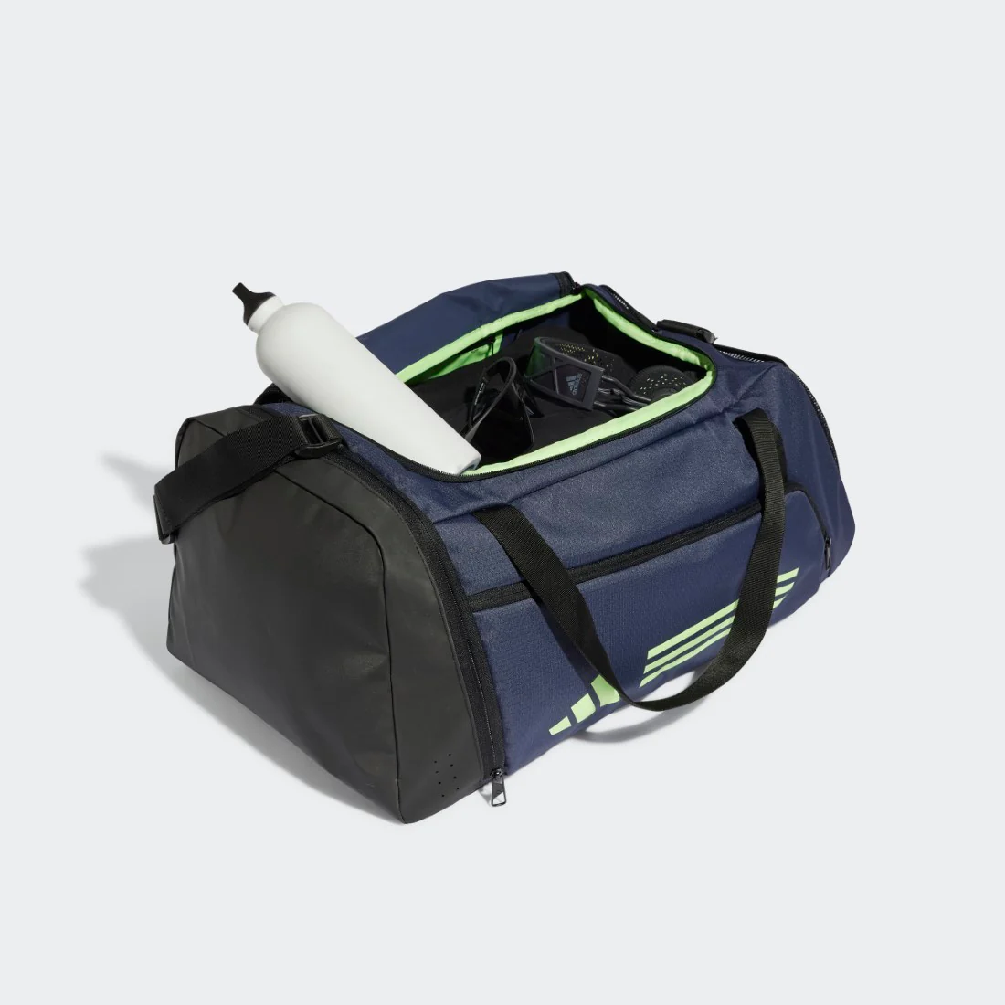 Essentials 3-Stripes Duffel Bag Medium - Image 4