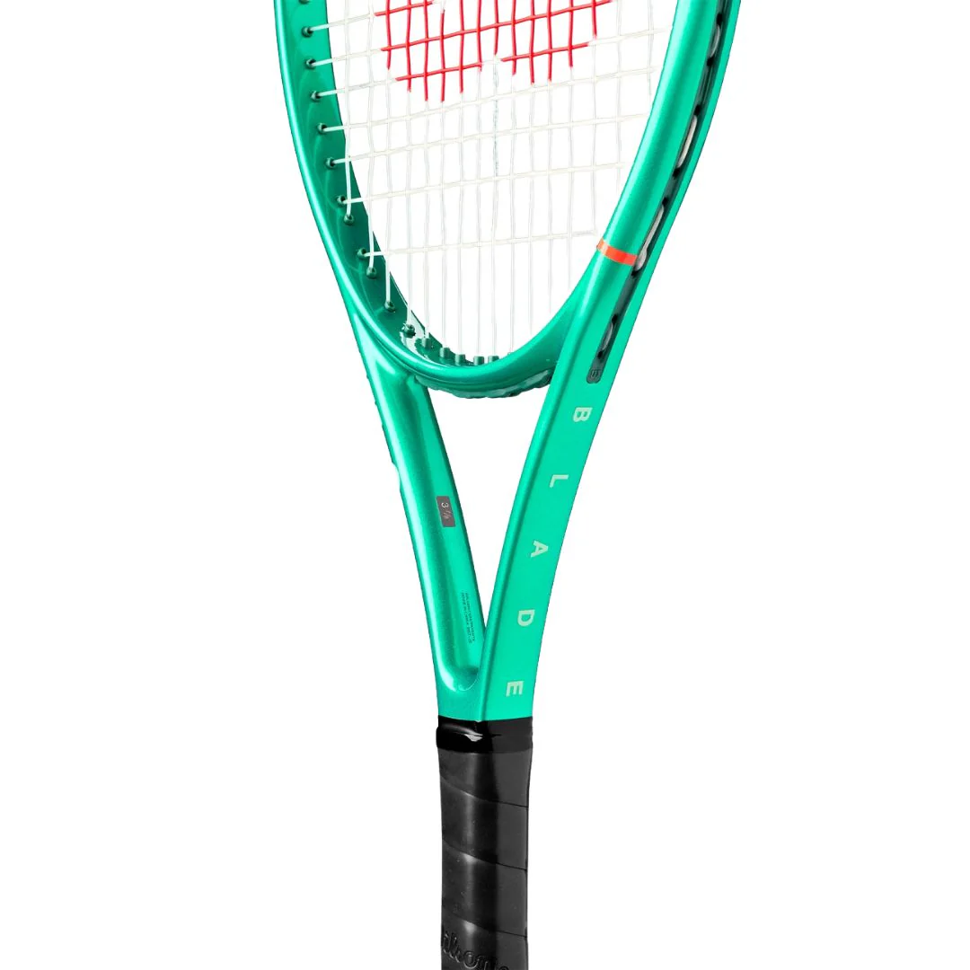 Blade 26 Junior Tennis Racket - Image 2