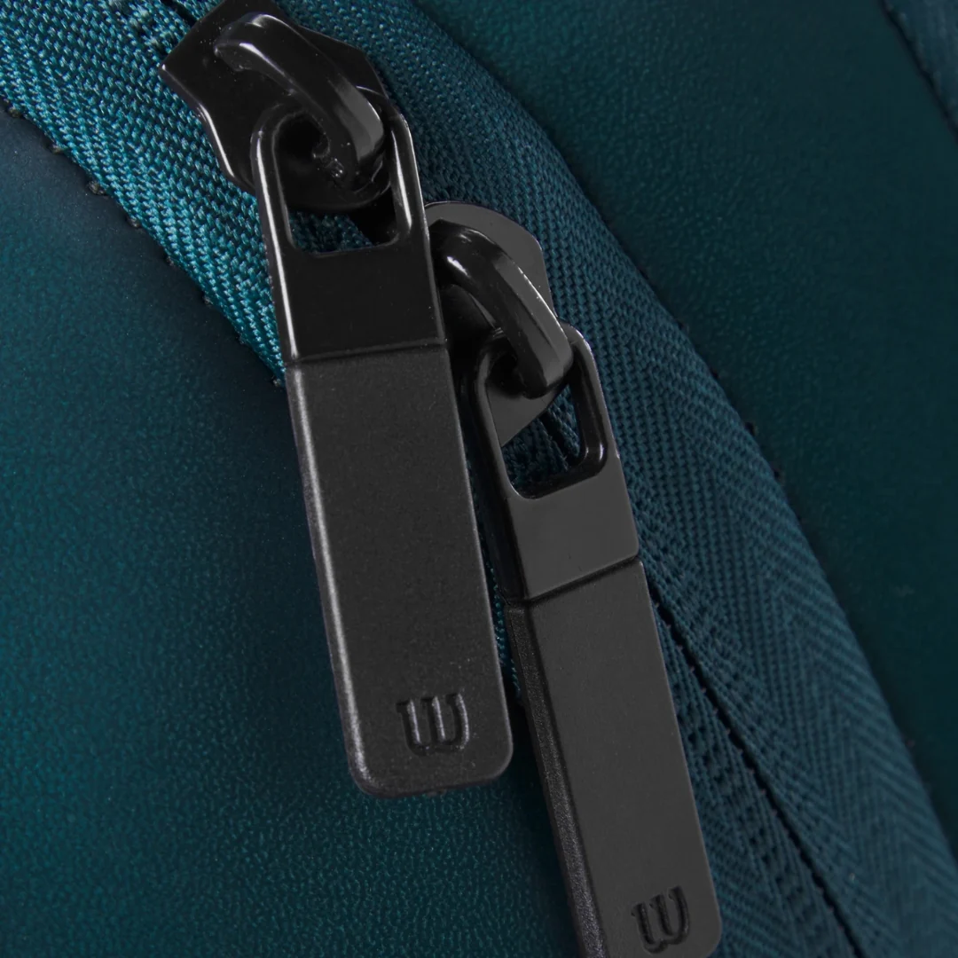 Blade Super Tour V9 Tennis Backpack - Image 3